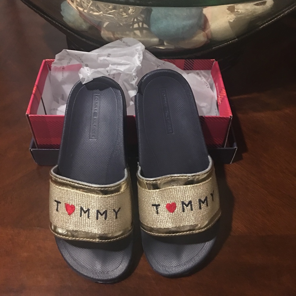 Tommy slides